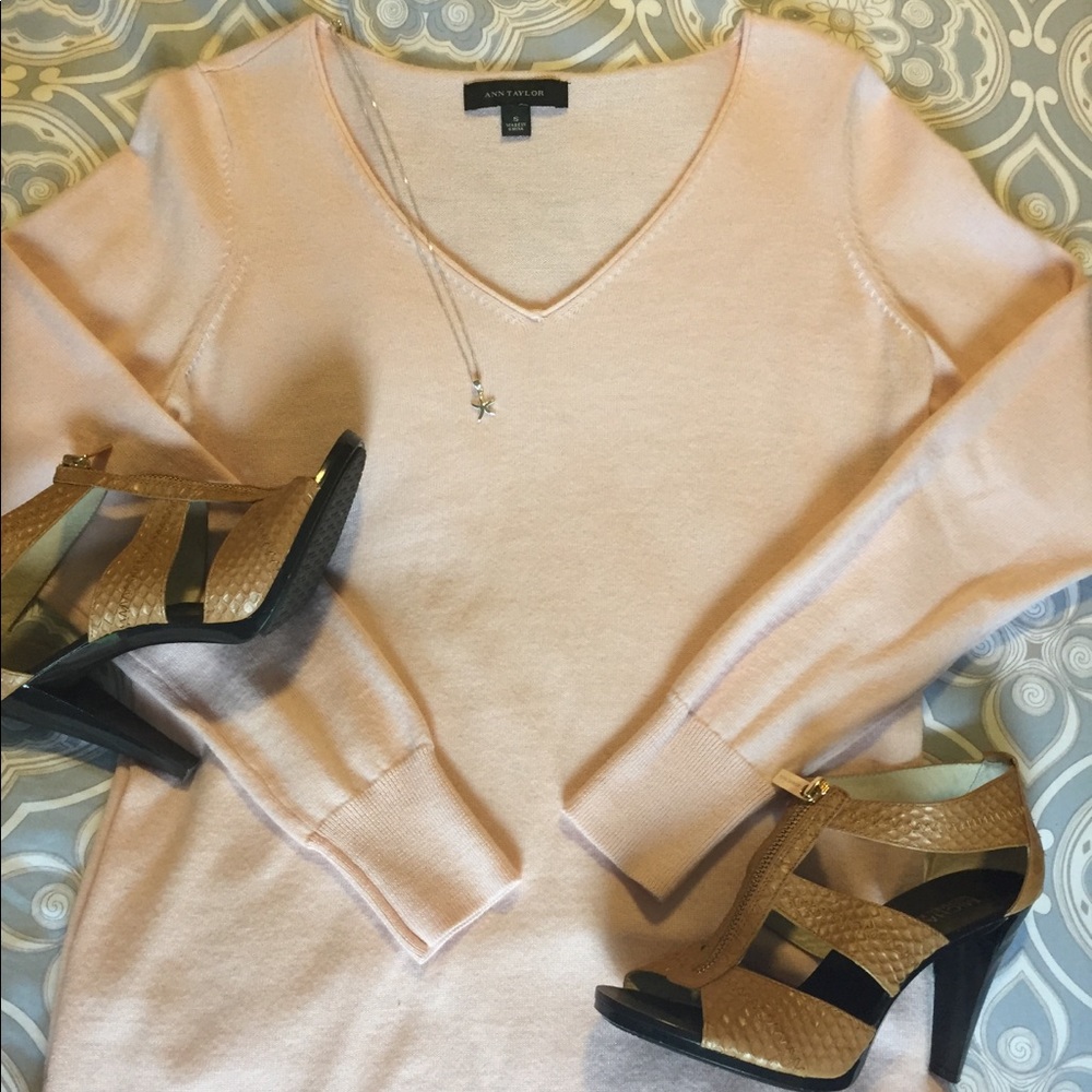 Ann Taylor Sweater - Size Small